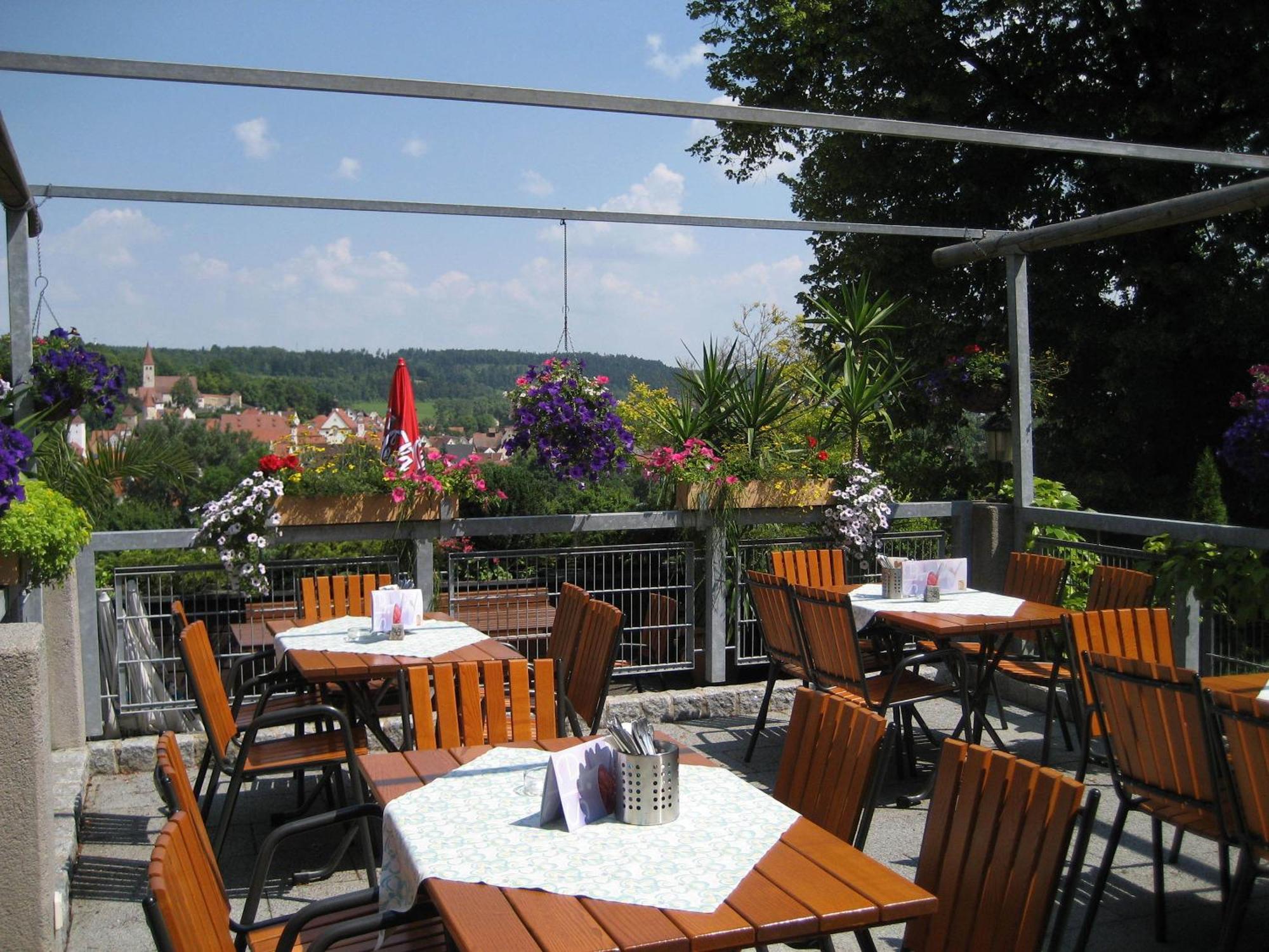 Hotel-Restaurant Bauer-Keller Грединг Экстерьер фото