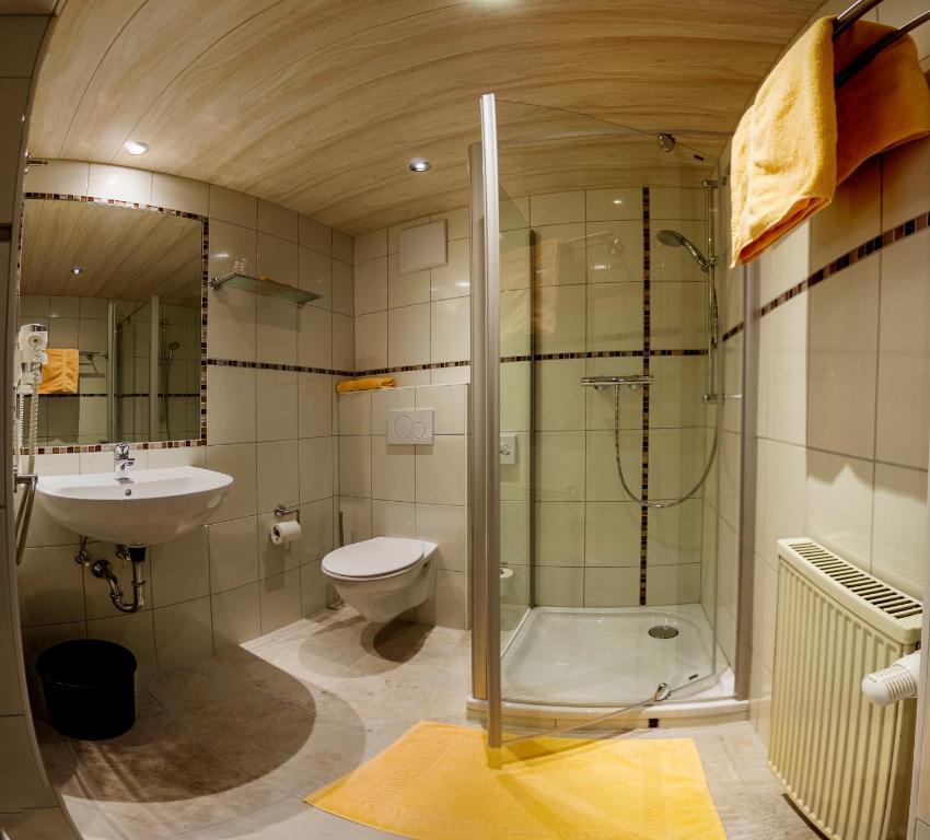 Hotel-Restaurant Bauer-Keller Грединг Номер фото
